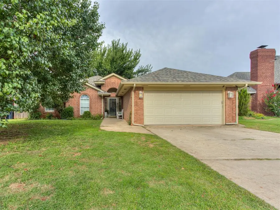 15517 Arbuckle Heights, Edmond, OK 73013 - Image #2