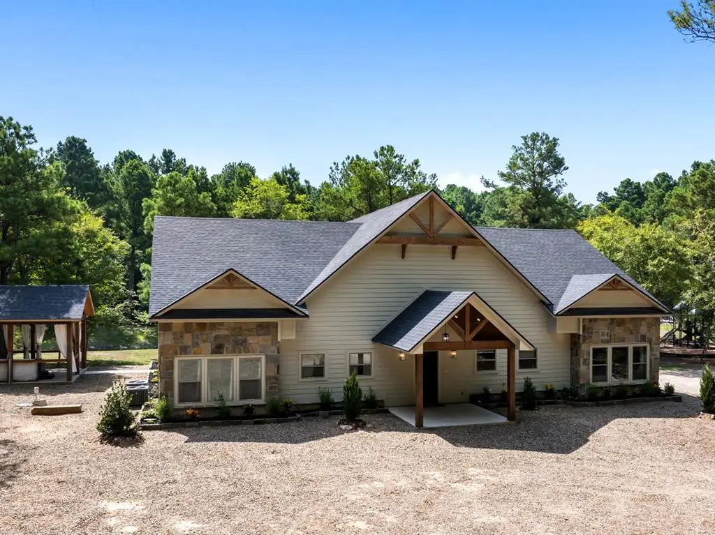 74 Babbling Brook Trail, Broken Bow, OK 74728 - Image #1