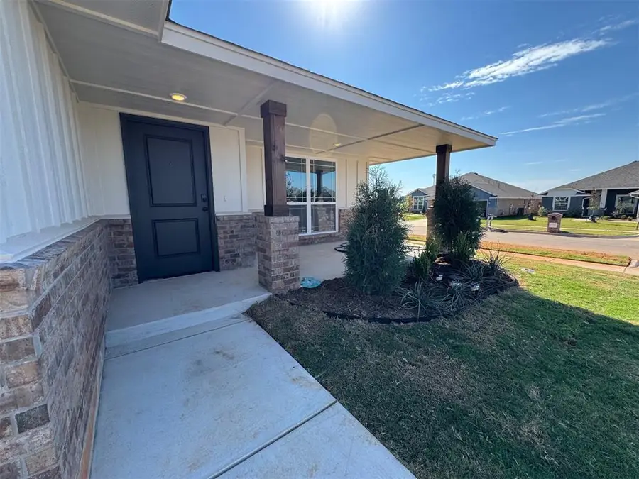 10730 Painted Turtle Way, Midwest City, OK 73130 - Image #2