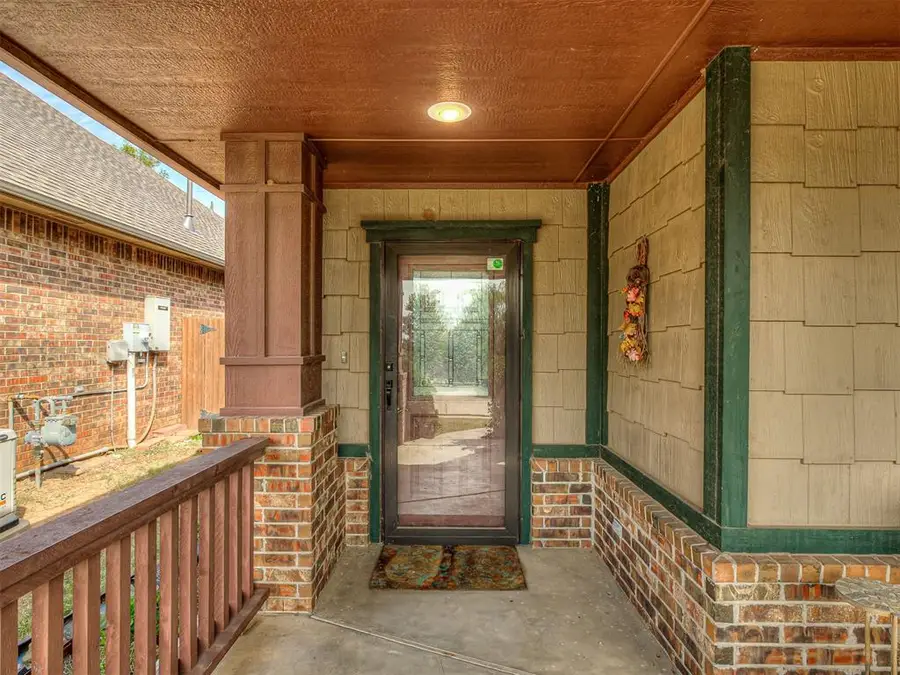 750 Glenhaven Villas Court, Midwest City, OK 73110 - Image #3