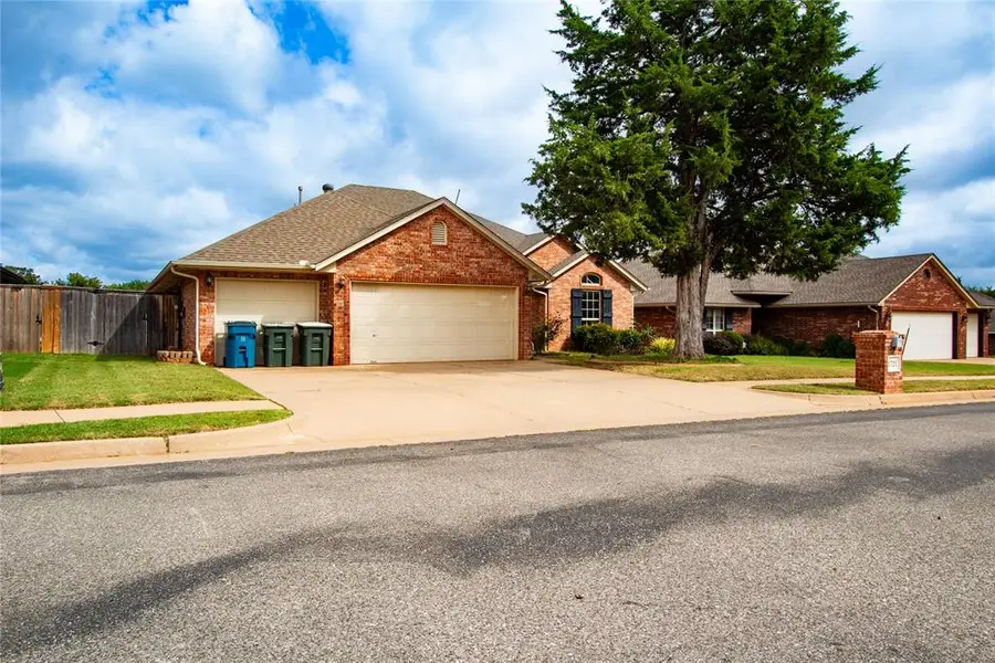 1721 Fawn Valley Lane, Edmond, OK 73003 - #2