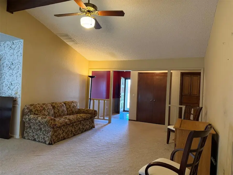 7324 Walnut Creek Drive, Oklahoma City, OK 73142 - Image #3