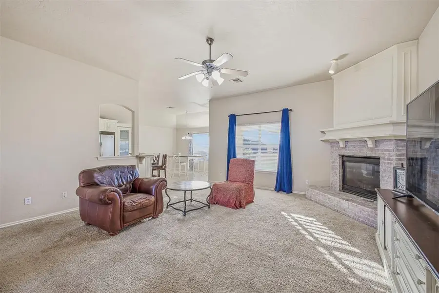 609 Madeline Lane, Moore, OK 73160 - Image #3