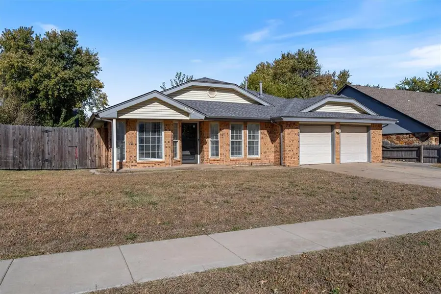 10201 Cecilia Drive, Oklahoma City, OK 73162 - Image #2