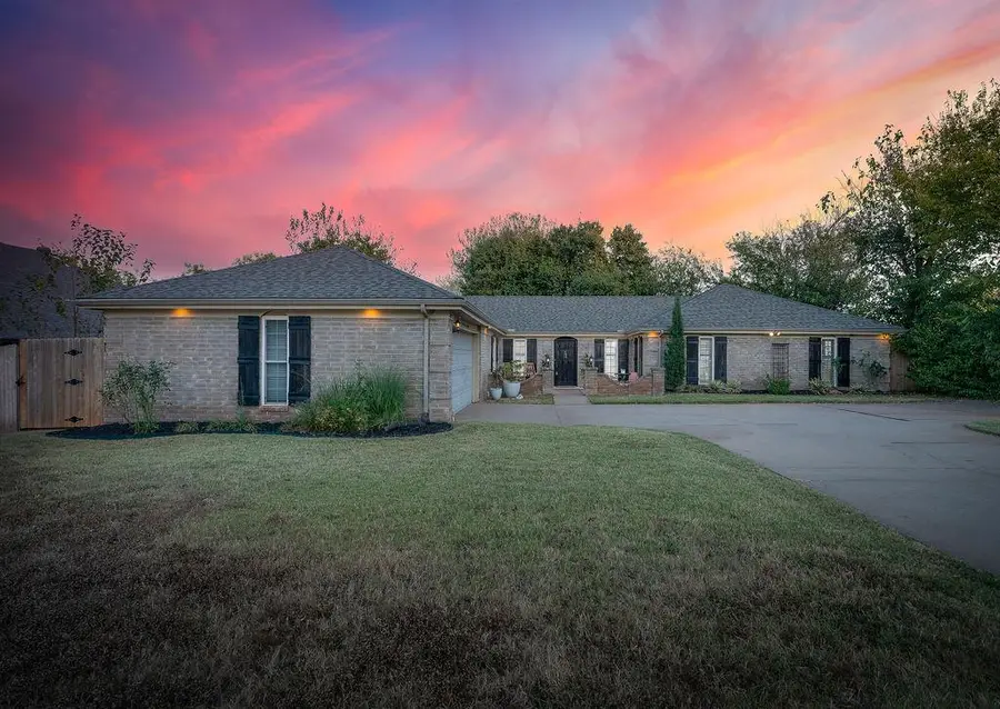 13416 Pinehurst Road, Oklahoma City, OK 73120 - Image #2