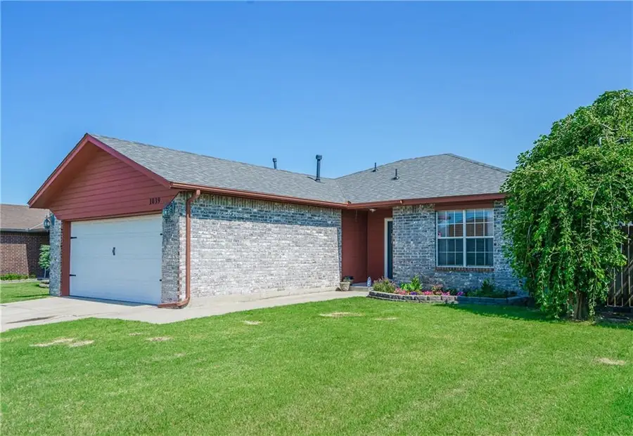 1039 NW 18th Street, Moore, OK 73160 - #2