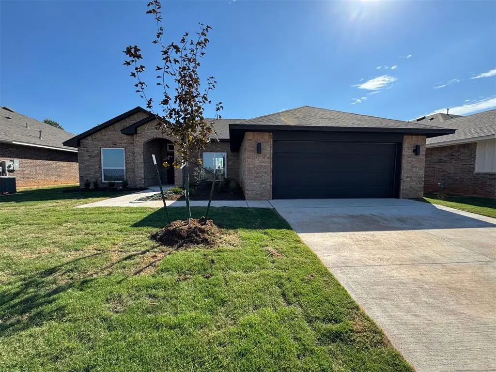 10734 Painted Turtle Way, Midwest City, OK 73130 - Image #1