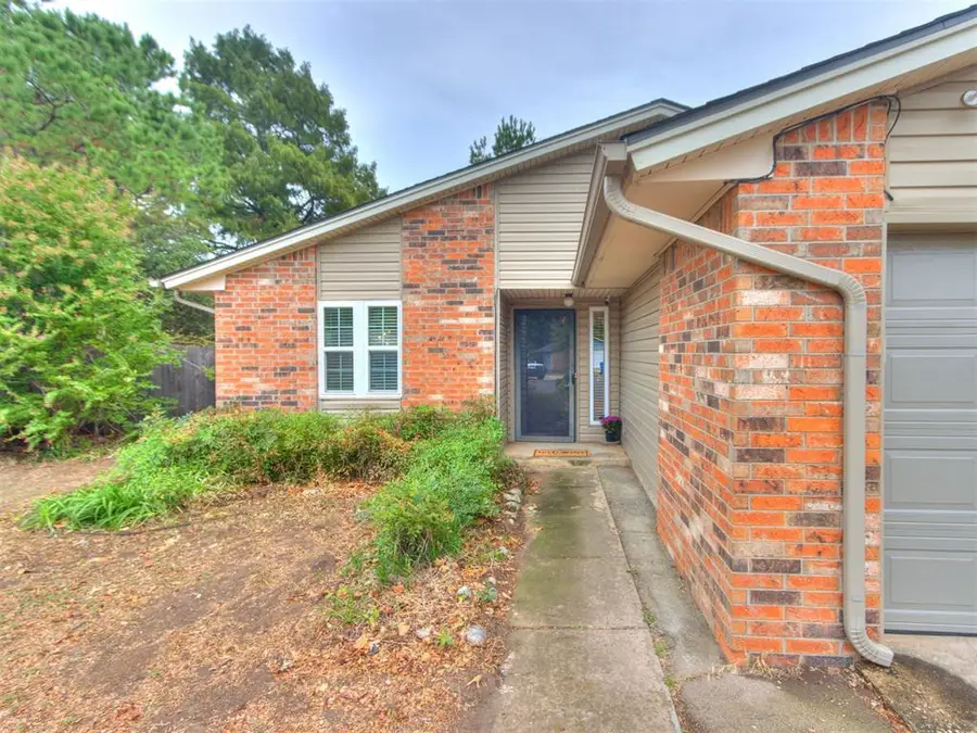805 Bass Court, Norman, OK 73072 - Image #3