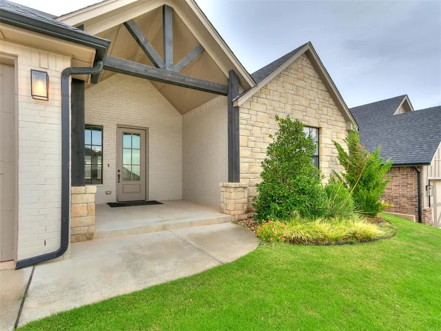 809 Fox Hollow Drive, Norman, OK 73069 - Image #2