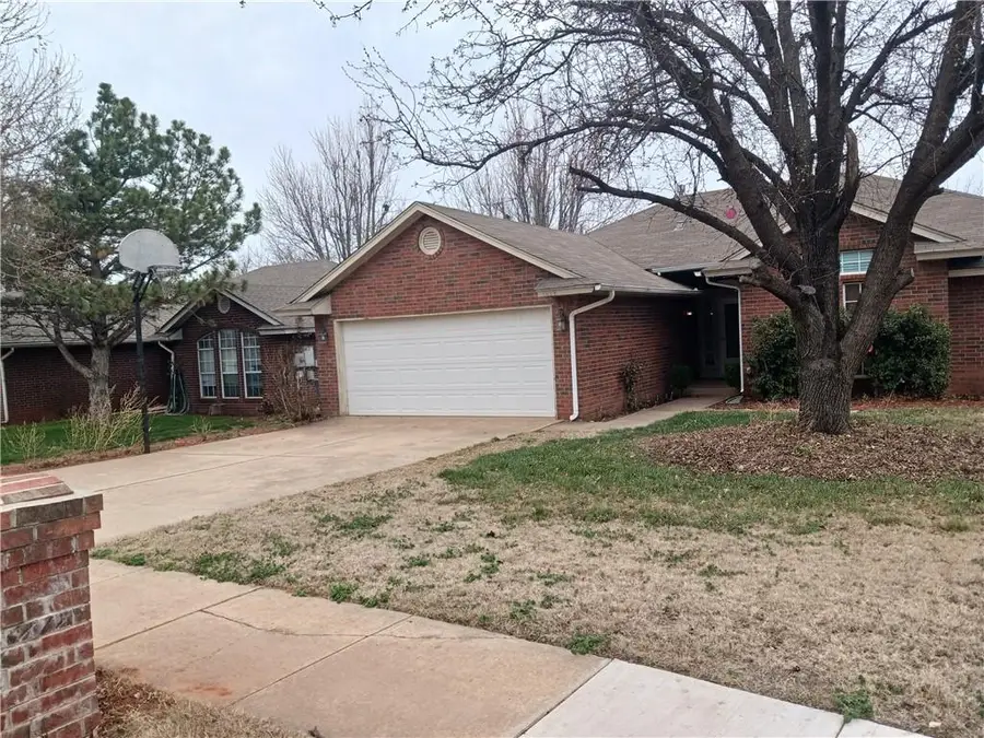 1019 Pruett Drive, Edmond, OK 73003 - Image #2