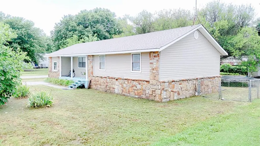 1201 E Atlanta Avenue, Davis, OK 73030 - Image #3