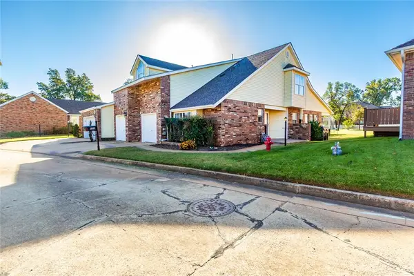 9014 N Timberview Drive, Midwest City, OK 73130