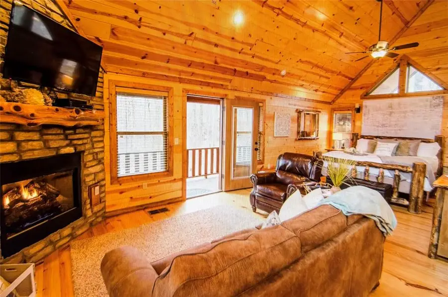 45 Owl Tree Lane, Broken Bow, OK 74728 - Image #2