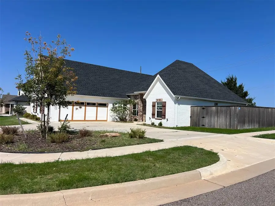 15700 Rockwell Park Lane, Edmond, OK 73013 - Image #2