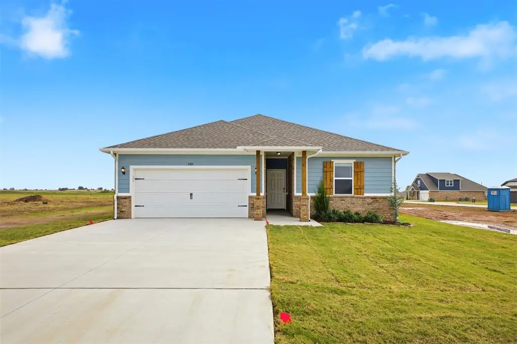 1709 Oak Way, Tuttle, OK 73089 - Image #1