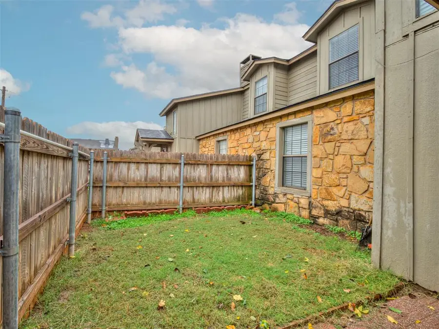 14335 N Pennsylvania Avenue #33B, Oklahoma City, OK 73134 - Image #2