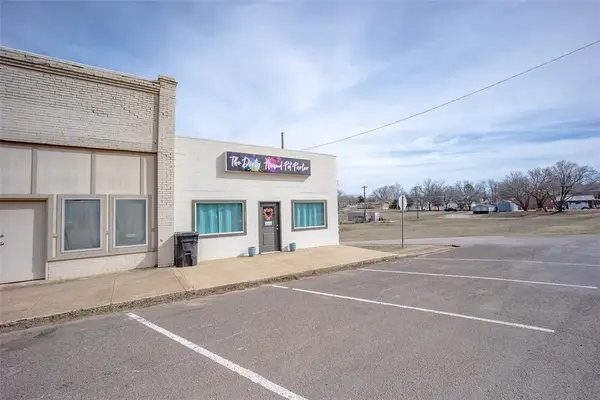 200 N Main Street, Washington, OK 73093