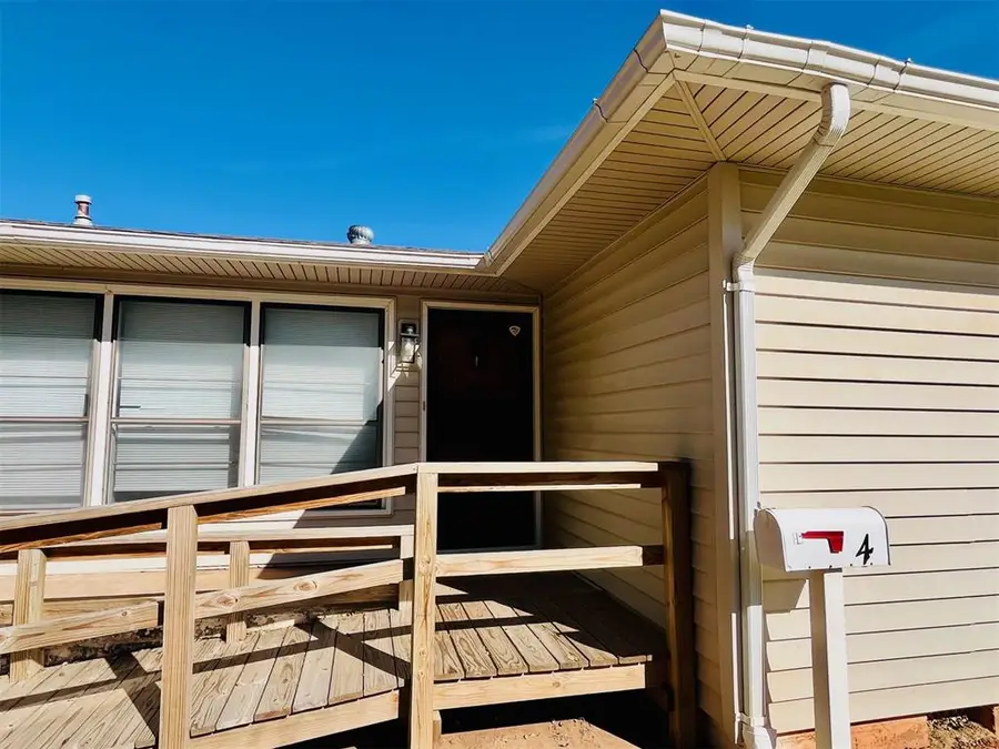 4 Cottonwood Drive, Chickasha, OK 73018 - Image #3