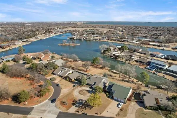 10604 Admiral Drive, Oklahoma City, OK 73162 - Image #1