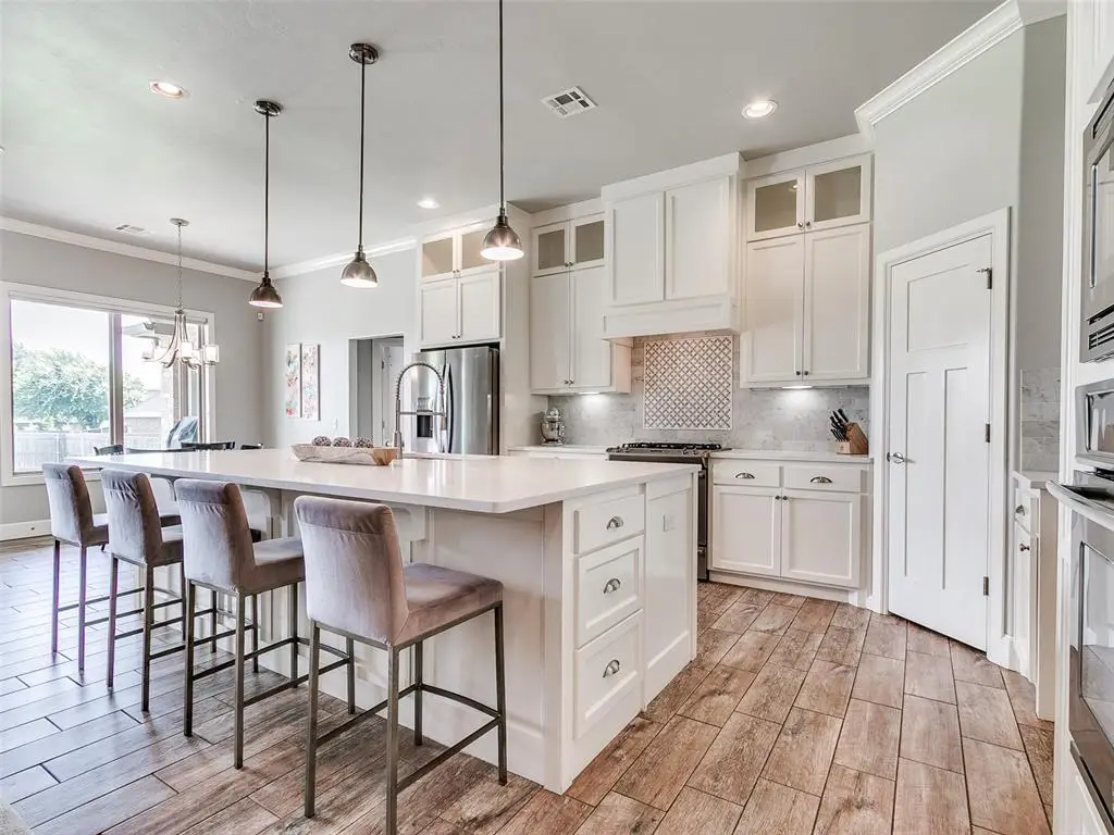 609 Newport Bridge Drive, Edmond, OK 73034 - Image #1