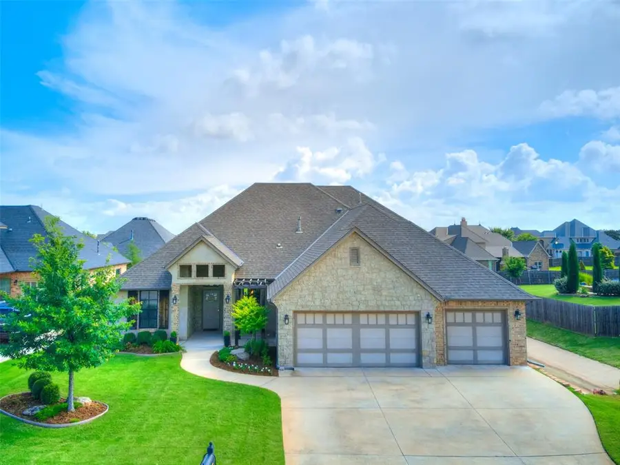 609 Newport Bridge Drive, Edmond, OK 73034 - Image #2