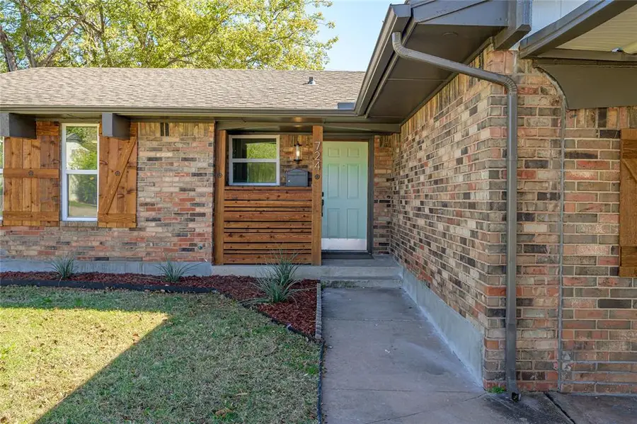 724 Musgrave Boulevard, Oklahoma City, OK 73114 - Image #2