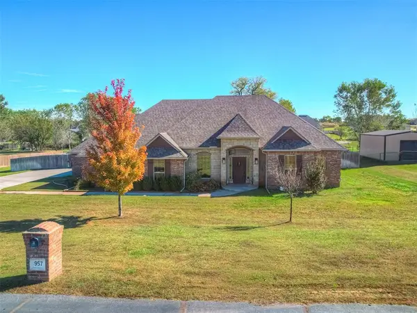 957 County Street #2982, Blanchard, OK 73010