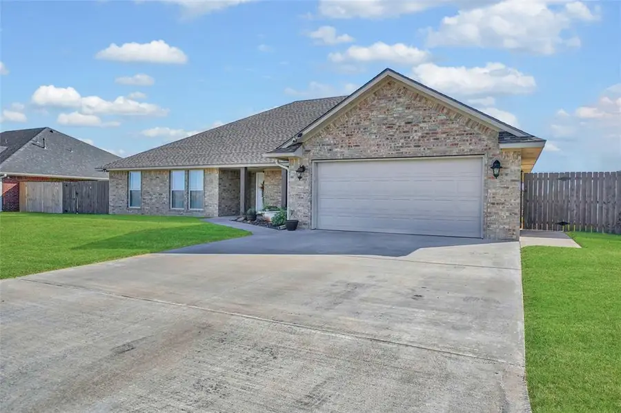 1812 Lynx Lane, Altus, OK 73521 - Image #2