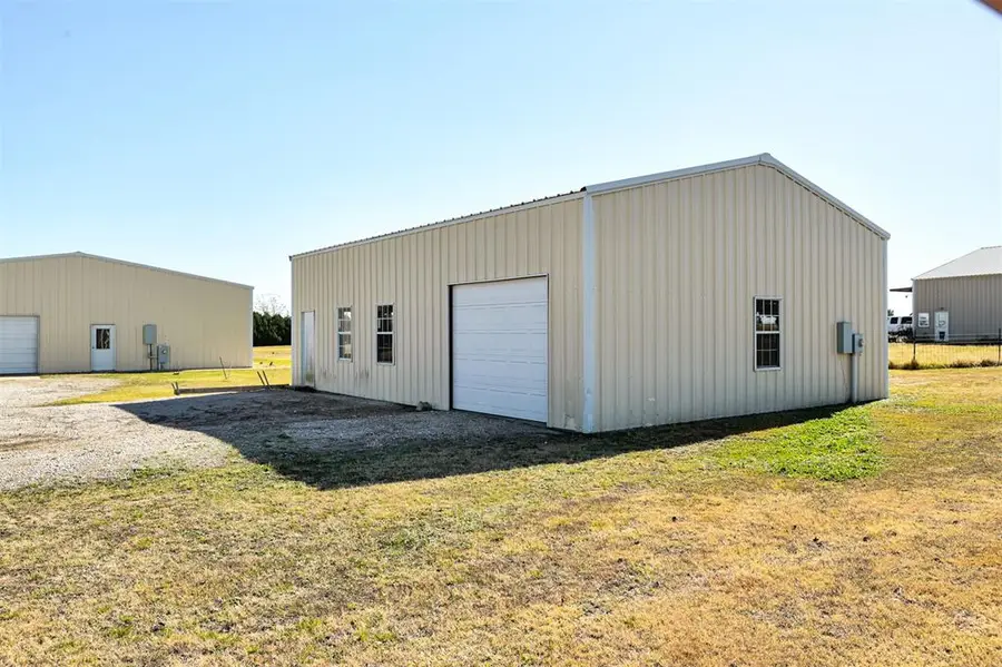 27458 Airstrip Road, Washington, OK 73093 - Image #3
