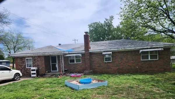 101 S Cottonwood Lane, Stratford, OK 74872