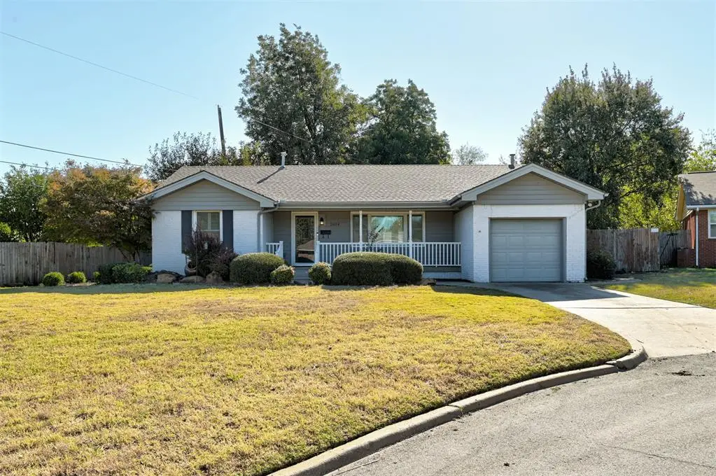 2604 Ridgeview Court, The Village, OK 73120 - Image #1