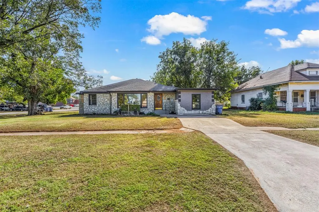 301 W Chickasaw Street, Lindsay, OK 73052 - Image #1