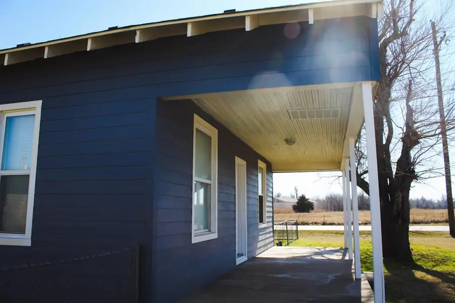 2 NW 6th Street, Tuttle, OK 73089 - Image #2