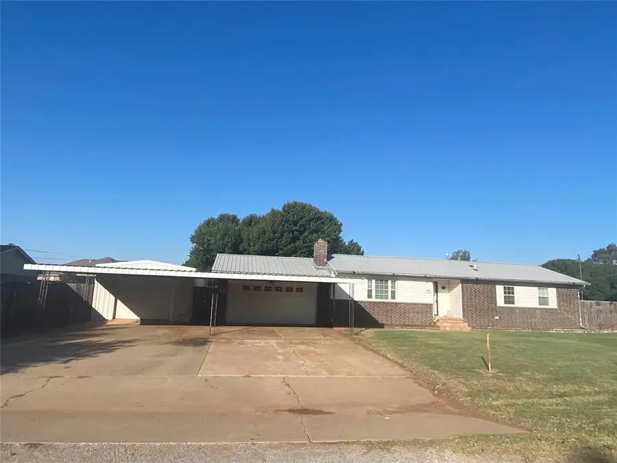705 S 6th Street, Canute, OK 73626 - Image #2