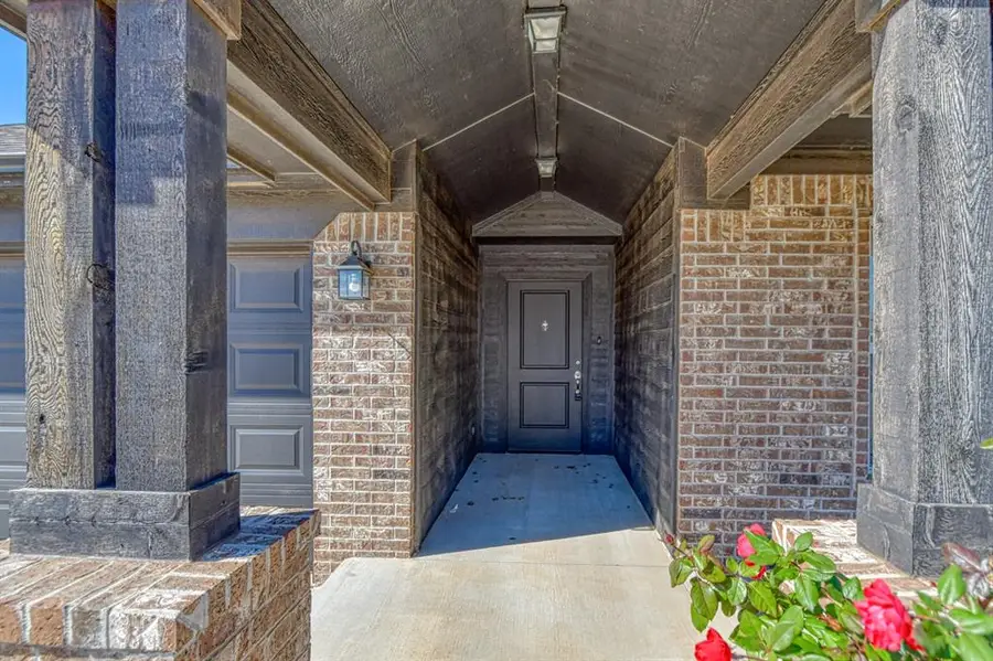 3409 Piney River Road, Yukon, OK 73099 - Image #3