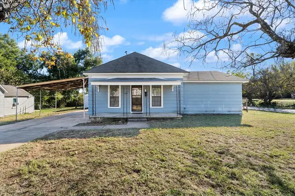 1423 W Logan Avenue, Guthrie, OK 73044