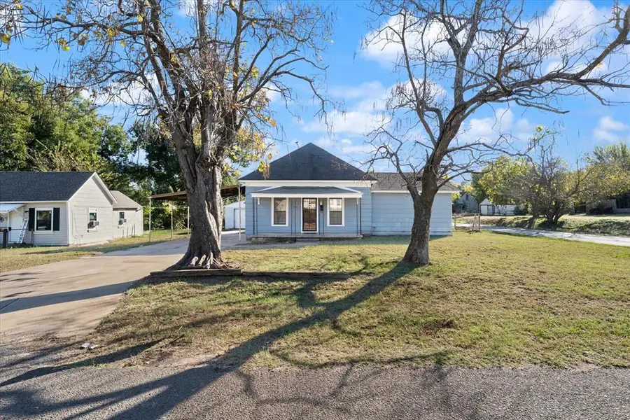 1423 W Logan Avenue, Guthrie, OK 73044 - Image #2