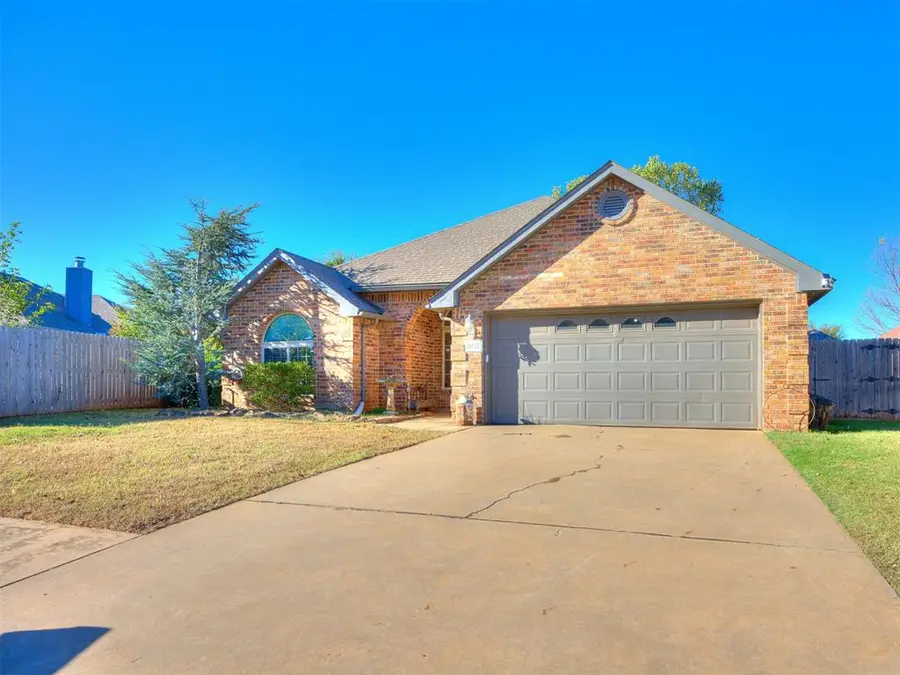 21877 Homesteaders Road, Edmond, OK 73012 - Image #2