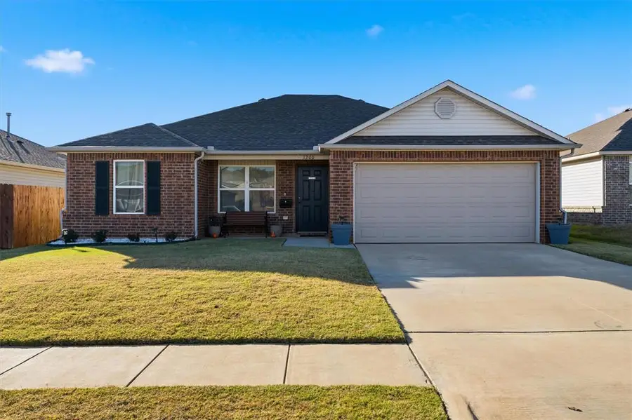 1200 Limestone Drive, Noble, OK 73068 - Image #2
