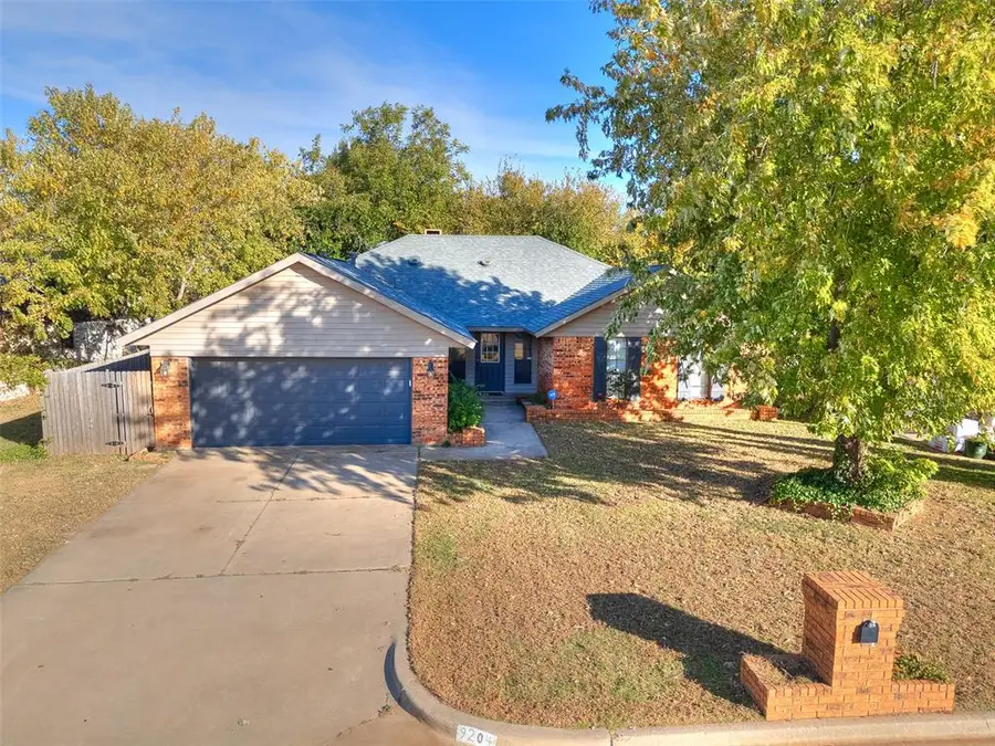 9204 Aaron Drive, Oklahoma City, OK 73132 - Image #3