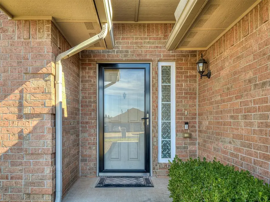 2360 Turtlewood River Road, Midwest City, OK 73130 - Image #2