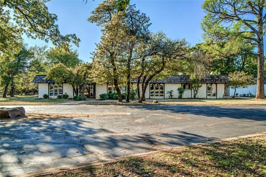 6101 N Santa Fe Avenue, Edmond, OK 73025 - Image #1