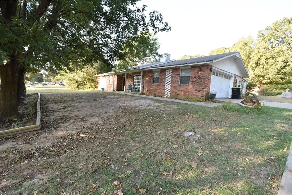 103 Eric Street, Holdenville, OK 74848 - Image #1