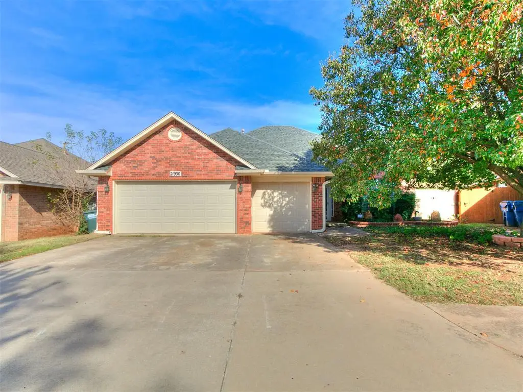 21930 N Homesteaders Place, Edmond, OK 73012 - Image #1