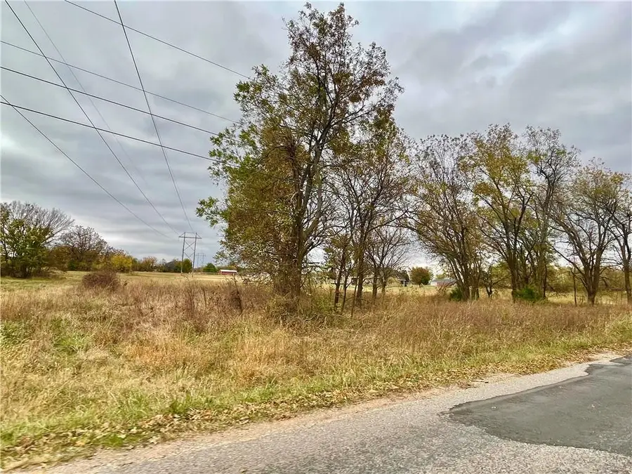 42900 Wolverine Road, Shawnee, OK 74804 - Image #3