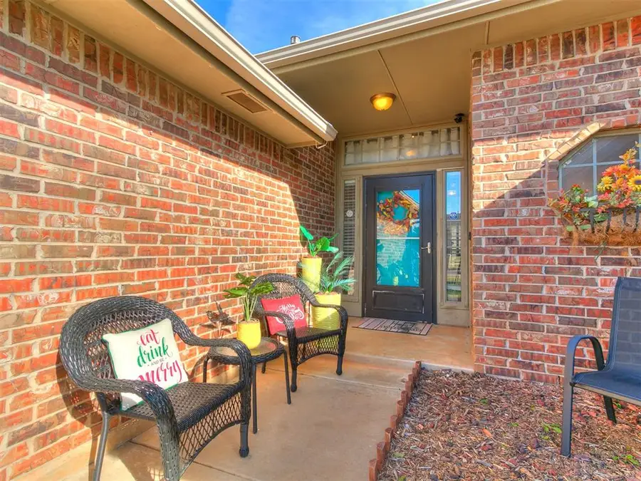 604 Loyd Lane, Moore, OK 73160 - Image #3