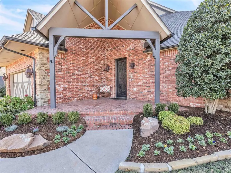 16700 Rugosa Rose Drive, Edmond, OK 73012 - Image #2