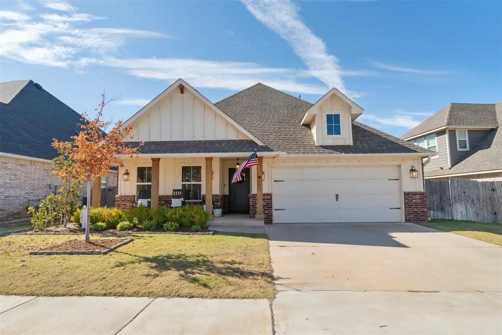 18713 Big Cedar Way, Edmond, OK 73012 - Image #1