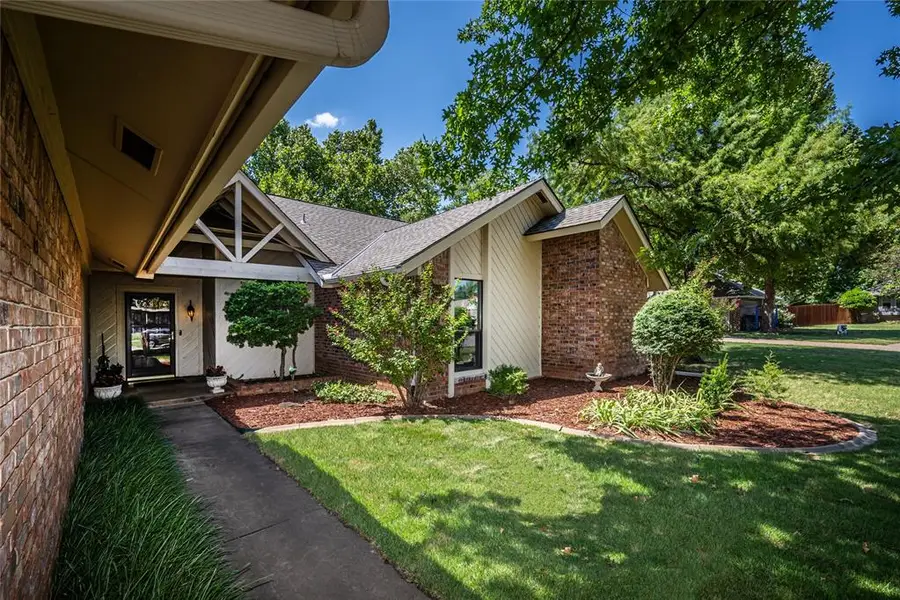 13209 Golden Eagle Drive, Edmond, OK 73013 - Image #2