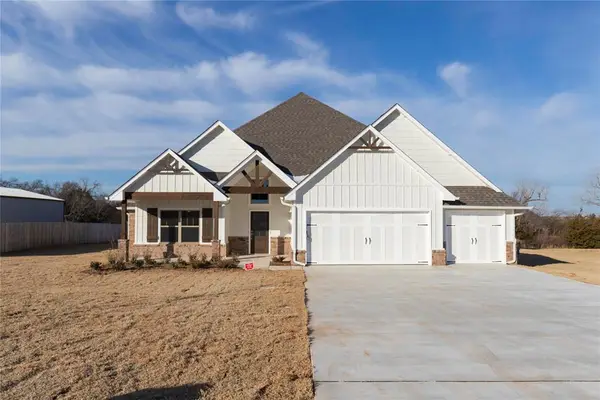 13745 Limestone Lane, Edmond, OK 73025